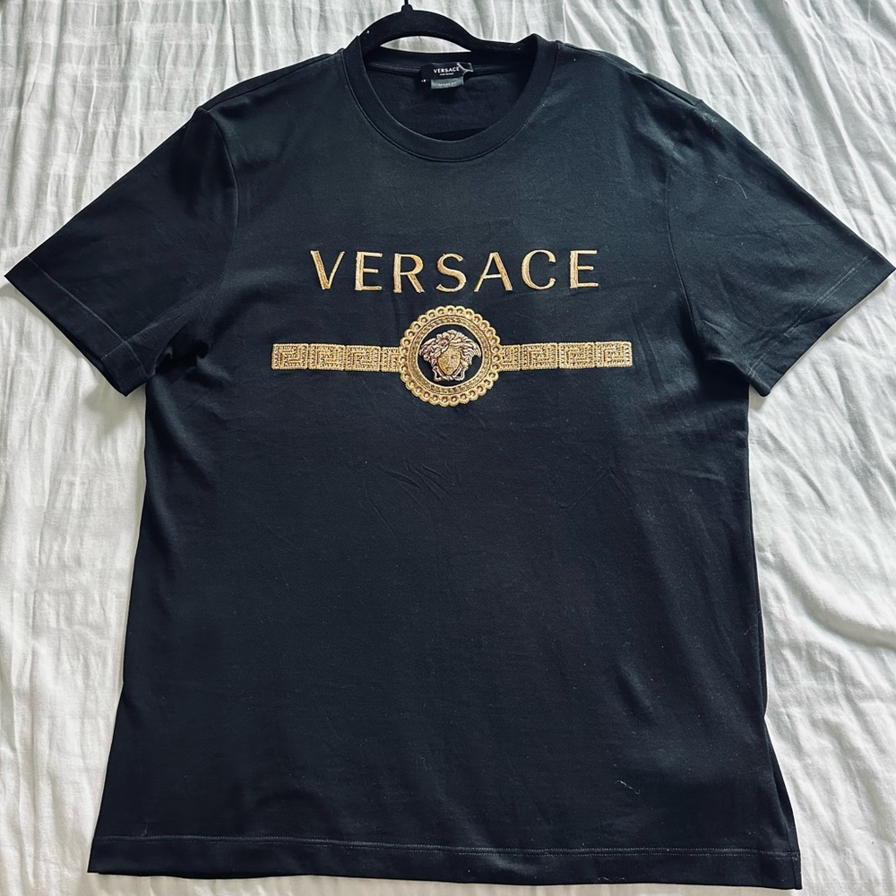 Versace Men's Tailoring (Taylor) Label Logo T-Shirt Sz XL (Fits like a Small)